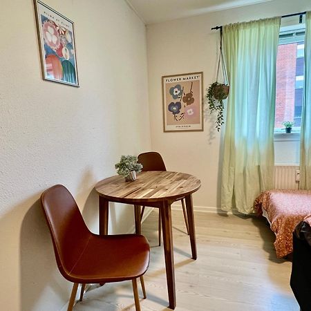 5 Minute Walk To Lego House - N3 - Studio Room With Private Bathroom ビルン エクステリア 写真